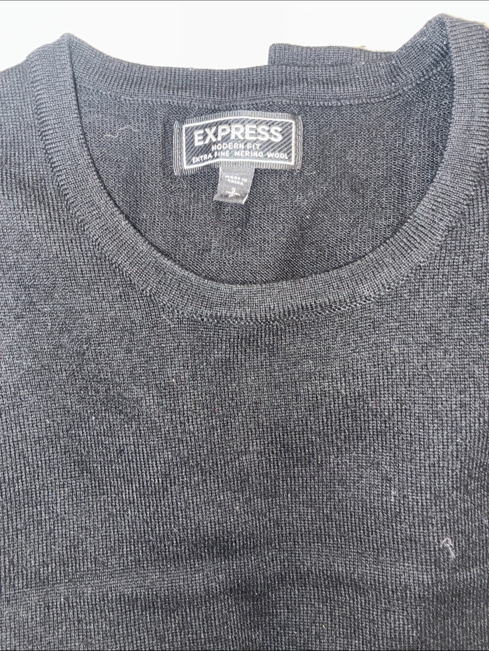 Express Men’s Crewneck Sweater in Charcoal